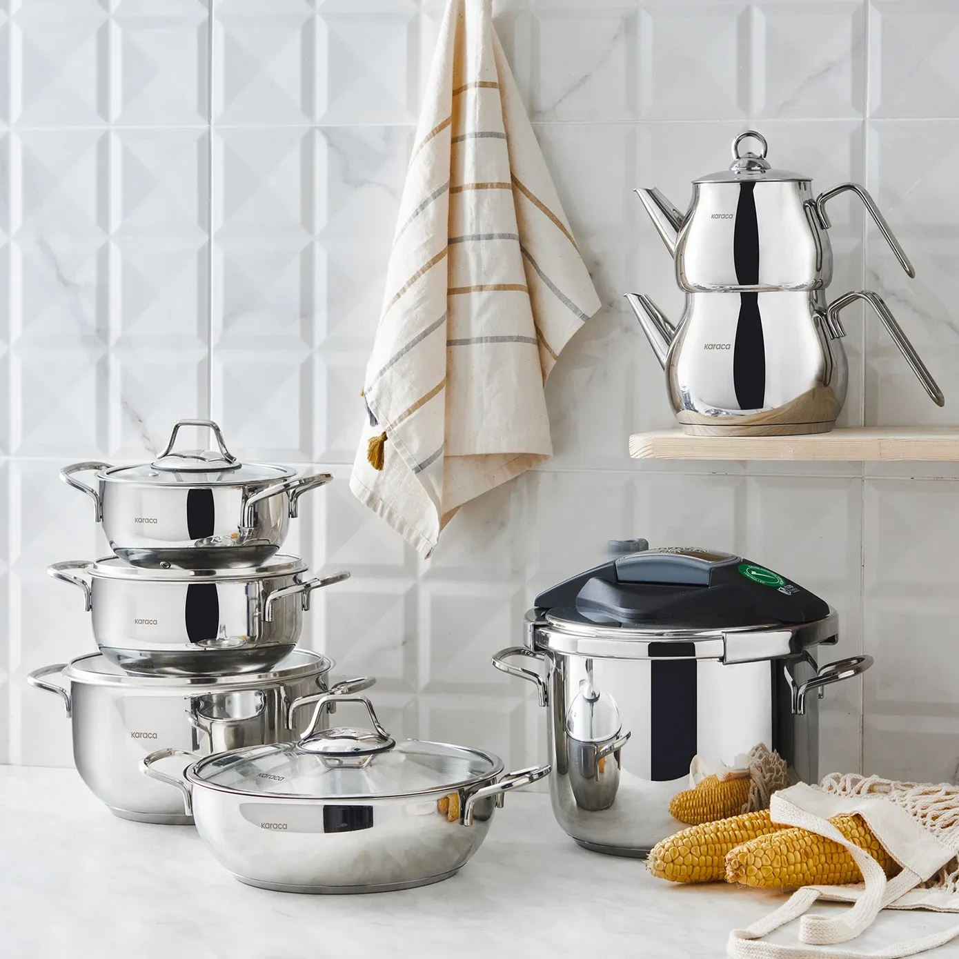 Karaca Sofya İndüksiyon Tabanlı 13 Parça Düdüklü Tencere Çaydanlık Çelik Çeyiz Seti